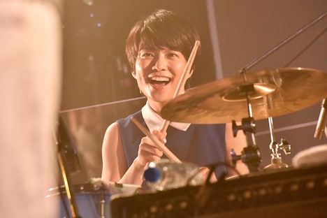 ユキエ(Dr)(撮影:古溪一道)