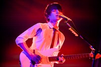 斎藤宏介（Vo, G）（Photo by Viola Kam [V'z Twinkle]）