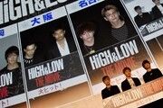 「HiGH&LOW THE MOVIE」初日舞台挨拶同時中継イベントの様子。