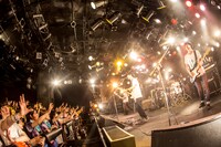 the quiet room「"Jubilee" Release Tour 2016」東京・渋谷CLUB QUATTRO公演公演の様子。（撮影：中山優司）