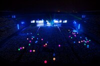 「BUMP OF CHICKEN STADIUM TOUR 2016 "BFLY"」ファイナル公演の様子。（撮影：富永よしえ）