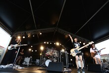 tricot（撮影：鈴木公平）