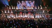 「Hello! Project 2016 SUMMER～～Sunshine Parade～ / ～Rainbow Carnival～」オープニングの様子。