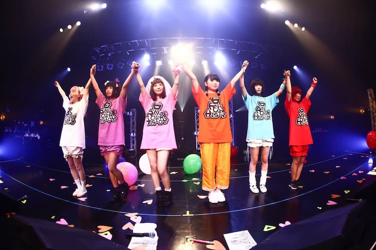 ゆるめるモ！が涙の別れ、第1章終幕を告げる5時間の全曲ライブ完走 