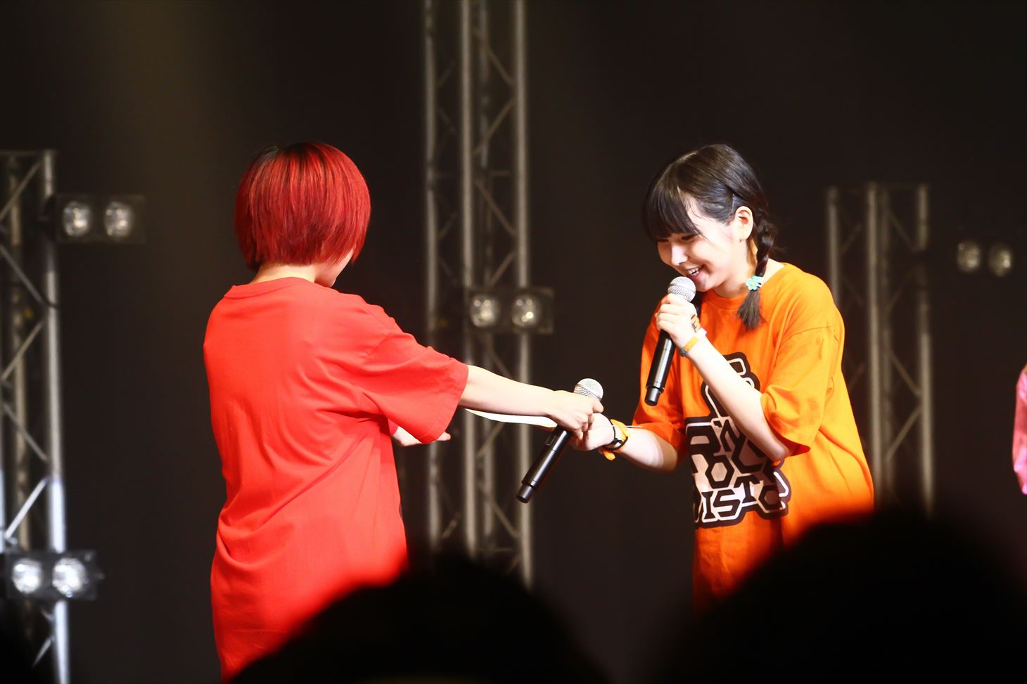 卒業証書を受け取るちーぼう。 （Photo by Shingo Tamai）