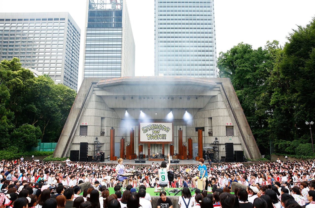 SHISHAMO、多彩な演出で魅せた野音2DAYS
