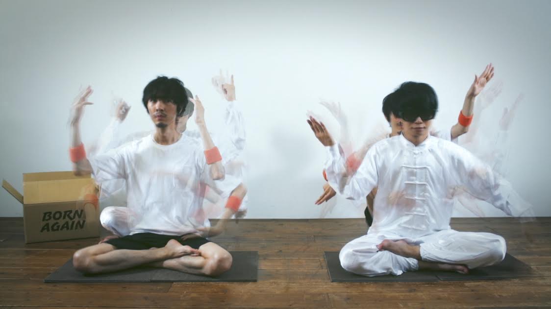 Czecho No Republic「Born Again」ミュージックビデオのワンシーン。
