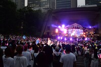 「Juke DISH// Box ～奇跡の全55曲!! オール再生!! in 東西野音～」の様子。