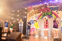 たこやきレインボー「オオサカアイドルフェスティバル 2016」の様子。