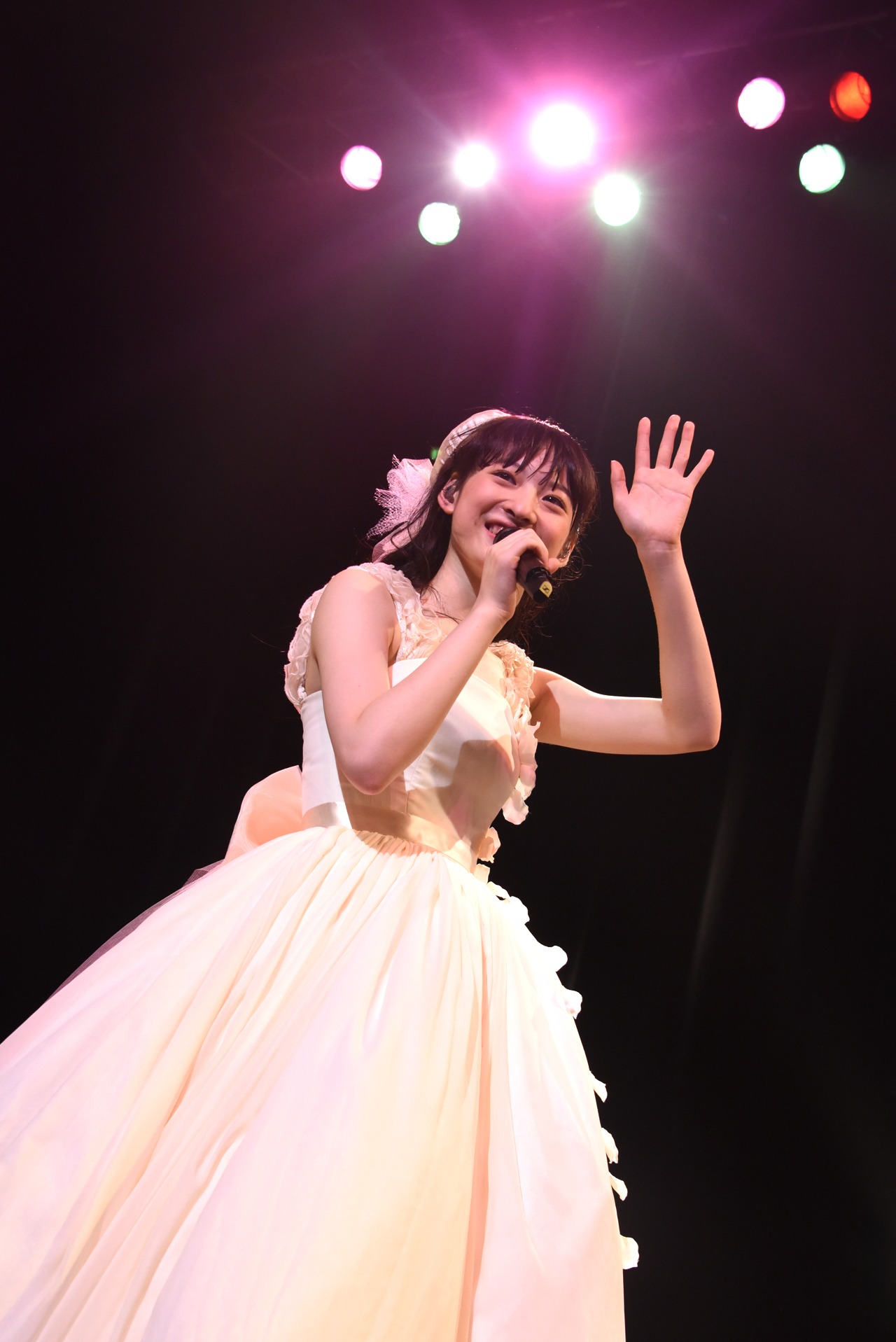松野莉奈
