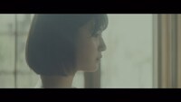 乃木坂46「裸足でSummer」初回限定盤付属DVDのワンシーン。