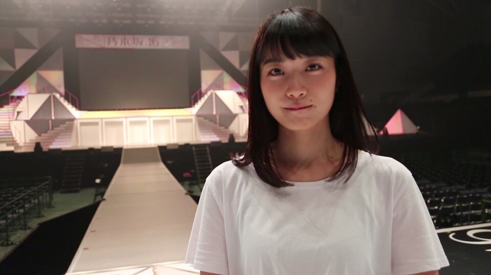 乃木坂46「裸足でSummer」初回限定盤付属DVDのワンシーン。