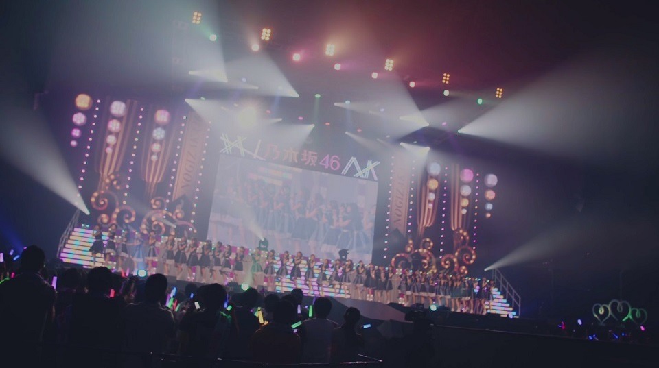 乃木坂46「裸足でSummer」初回限定盤付属DVDのワンシーン。