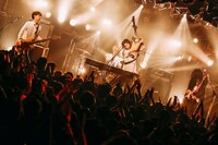 SHE'S「The Everglow ～chapter.1～」初日公演の様子。 （写真提供：Virgin Music）