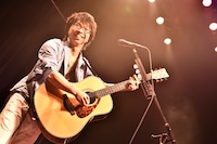 橋口洋平（Vo, G）（写真提供：EPICレコードジャパン）