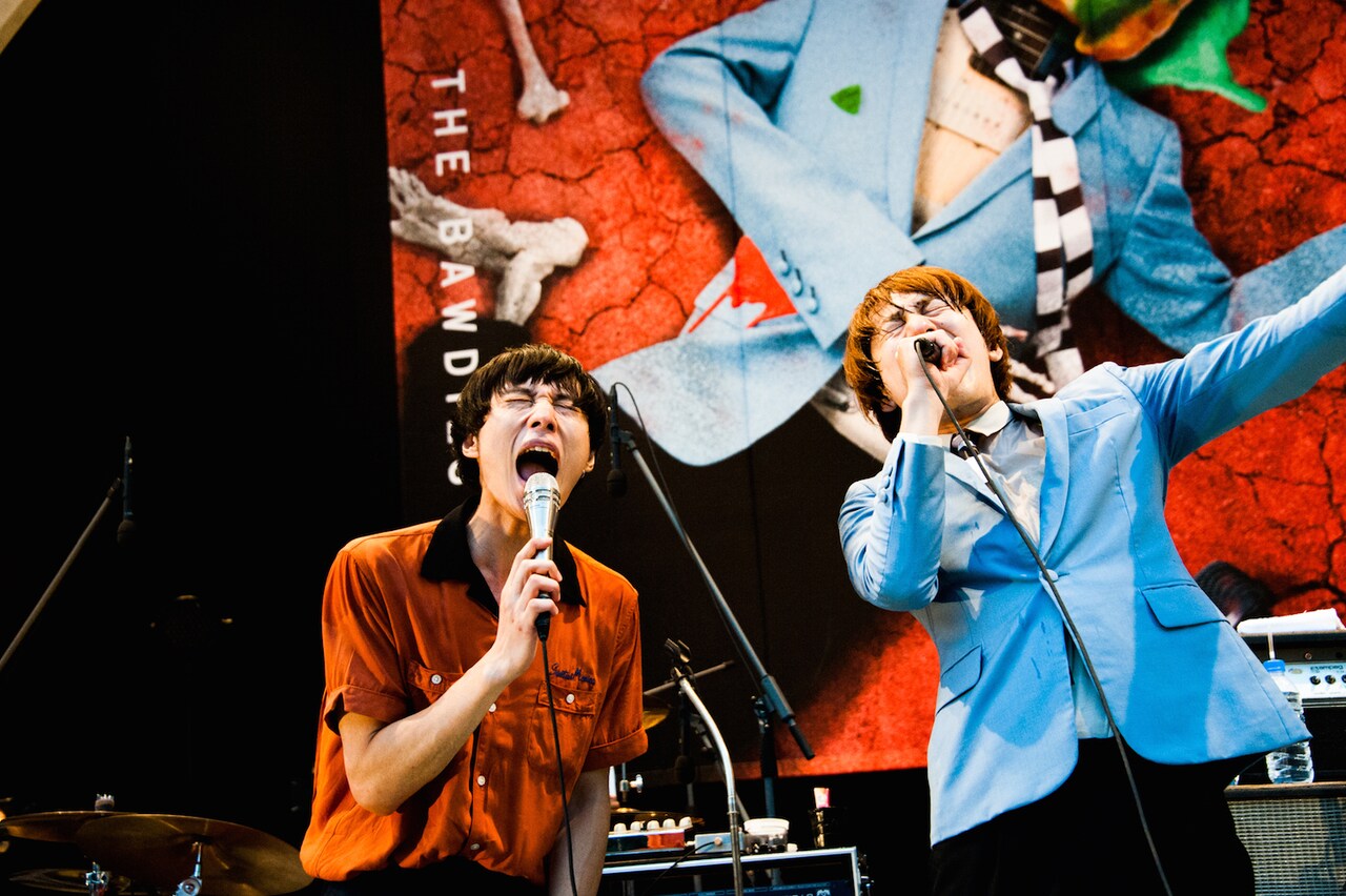 コラボあり！カバーあり！THE BAWDIES×バニラズ、代々木公園でお祭り騒ぎ