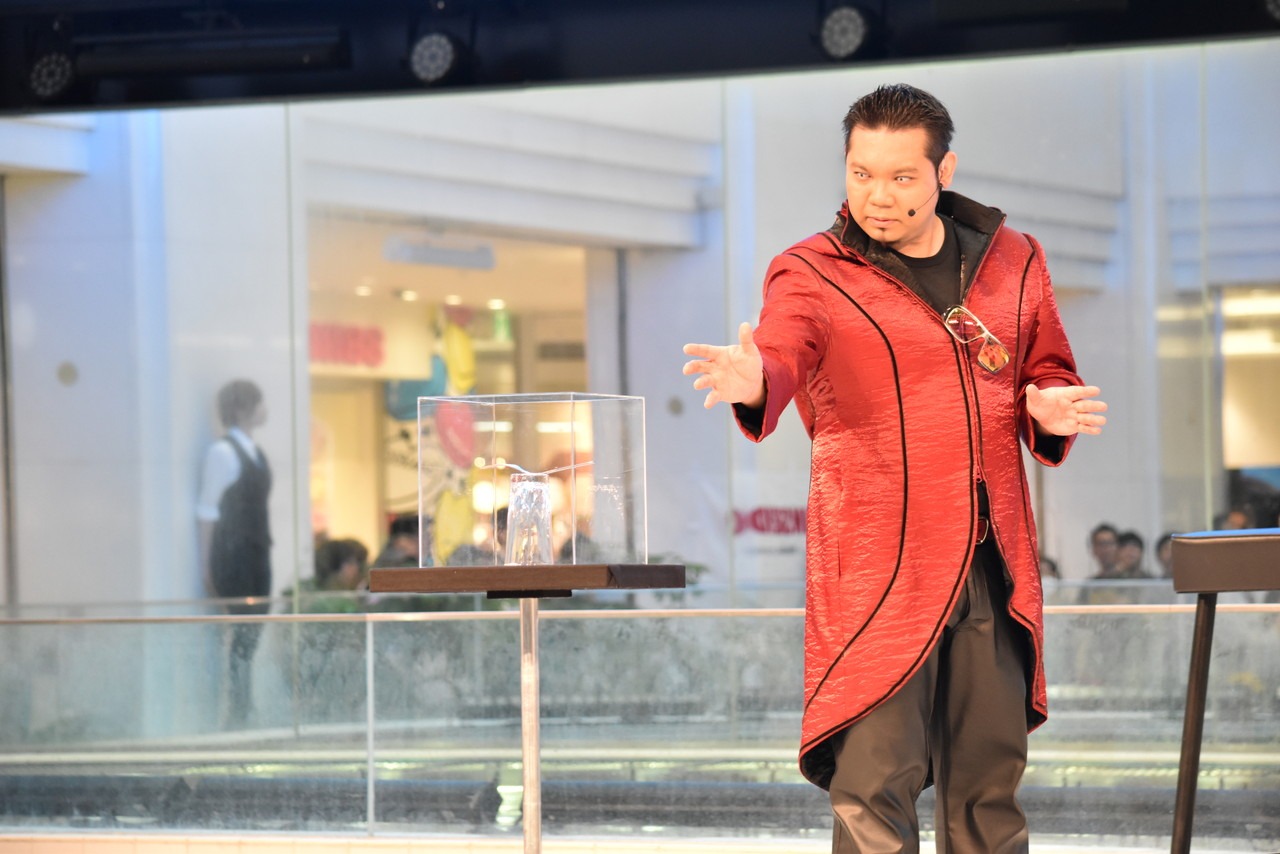 “リアルマジシャン”のRYOTA氏。