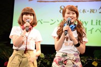 左からmanakaと芹奈。