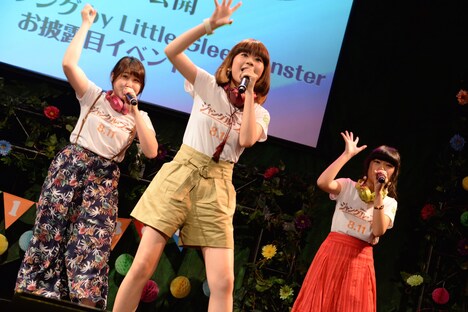 左からかれん、manaka、アサヒ。