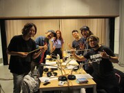 「スキマから聴こえてくるラジオSPECIAL：ドラマーだョ！なるべく全員集合～真夏の夜のDreamin'～」収録現場の様子。