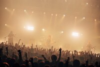 AKi「AKi Tour 2016『HEADZ UP & DO IT!』」東京・Zepp DiverCity TOKYO公演の様子。（撮影：西槇太一）