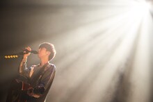 川谷絵音（Vo, G）（写真提供：ワーナーミュージック・ジャパン）