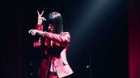 平手友梨奈「渋谷からPARCOが消えた日」ミュージックビデオのワンシーン。