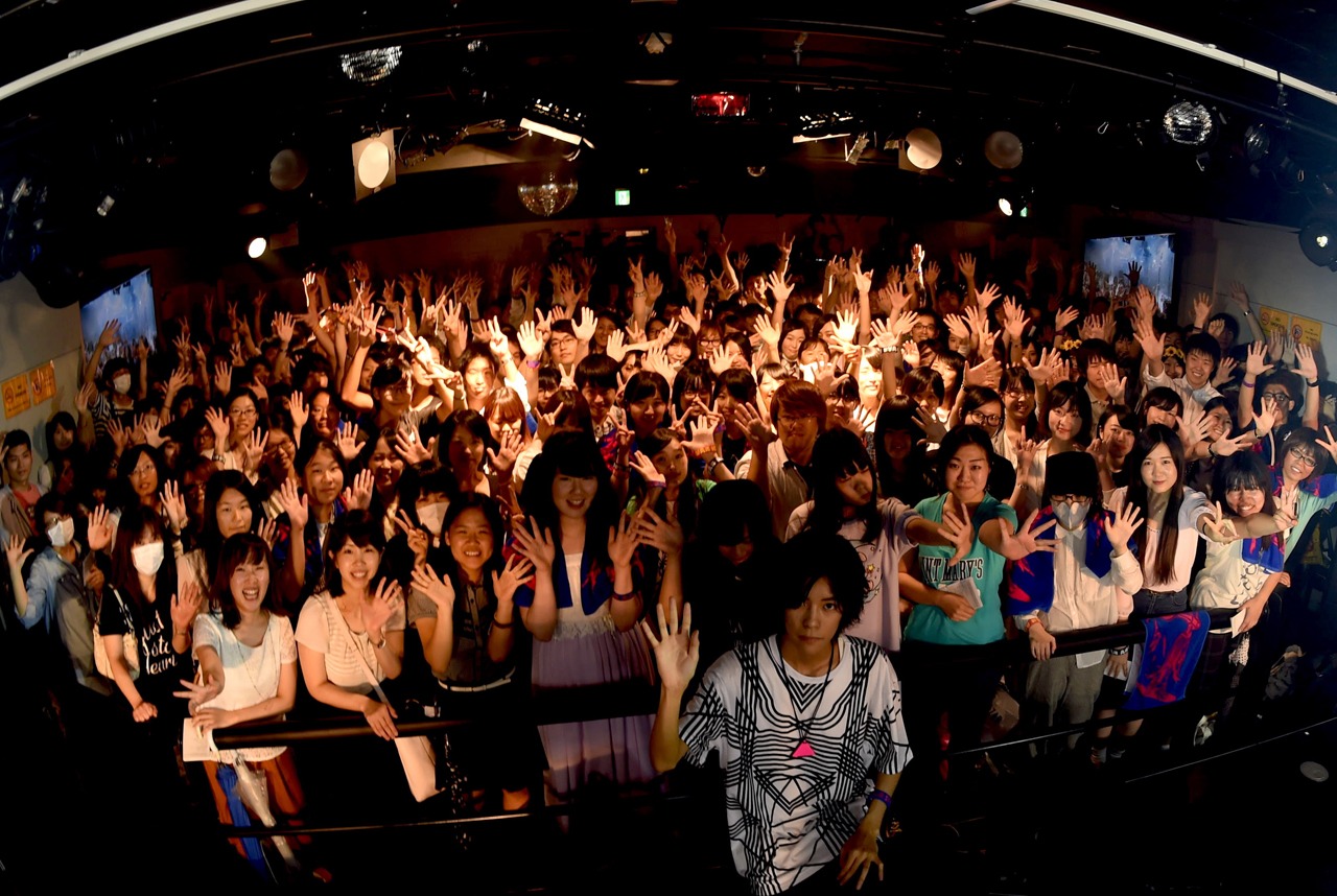 焚吐「リアルライブ・カプセル Vol.0」の様子。