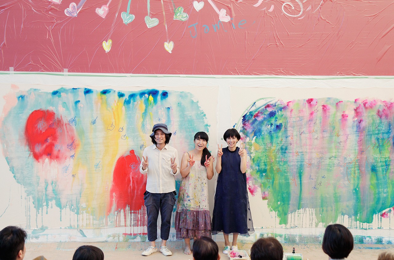 イベント終了後に記念撮影をした3人。（撮影：市川タカヒロ）