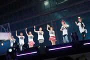 「AAA ARENA TOUR 2016 -LEAP OVER-」幕張メッセ9-11ホール7月3日公演の様子。 （写真提供：エイベックス・ミュージック・クリエイティヴ）