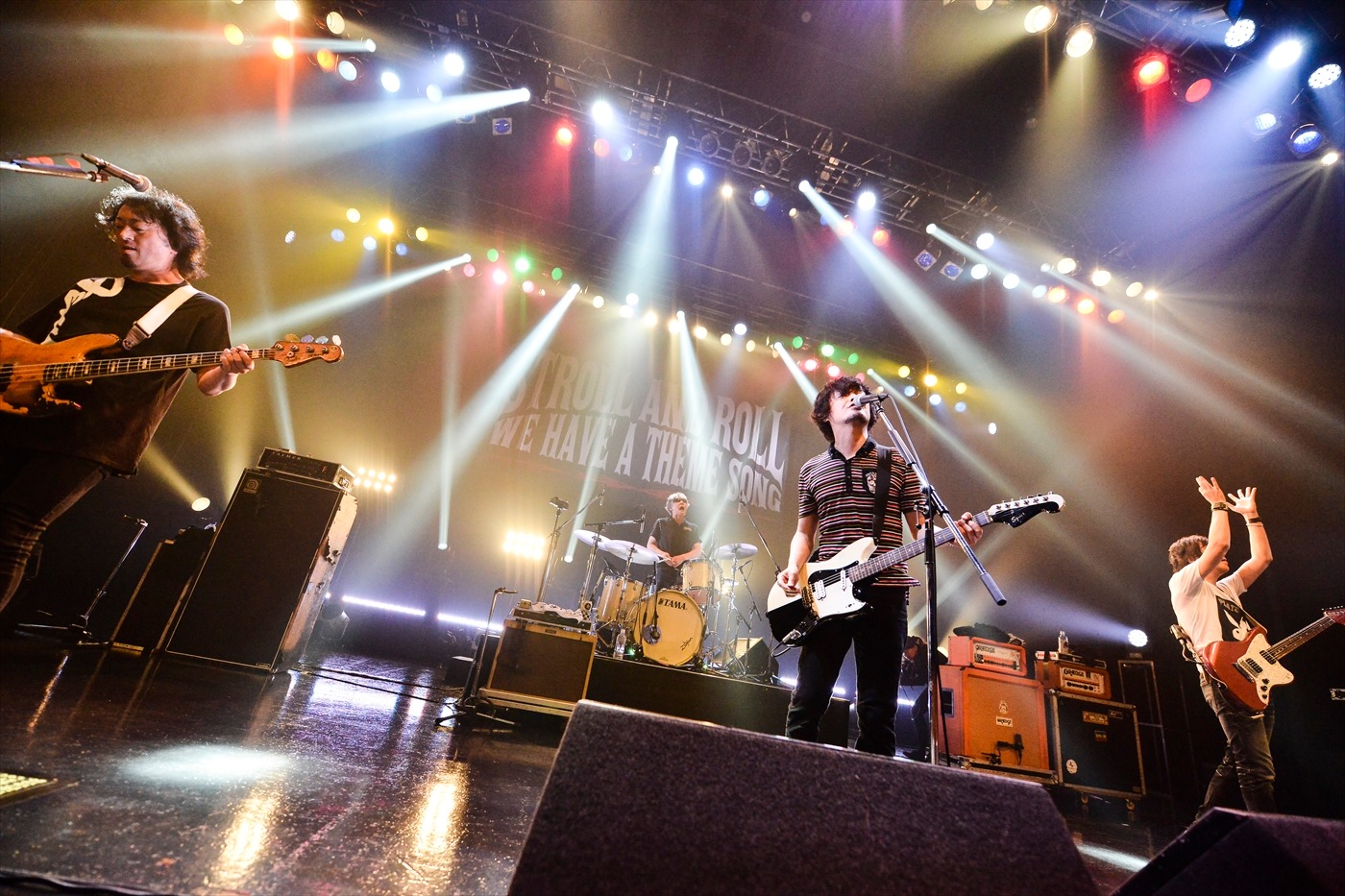 「the pillows TOUR 2016 "STROLL AND ROLL TOUR"」Zepp Tokyo公演の様子。（撮影：橋本塁［SOUND SHOOTER］）