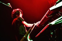 彩雨（Key）（撮影：土屋良太）