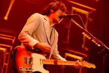 back number「back number tour 2016 “ミラーボールとシャンデリア”」群馬・ヤマダグリーンドーム前橋公演の様子。（撮影：半田安政[Showcase]）