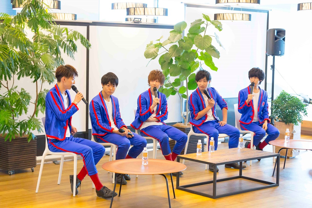 「“CUBERS結成1周年記念日”3rd SG DVD盤発売&JUNON CUBERS 3P特集記念！ SPECIAL EVENT」の様子。（撮影：牛島康介）