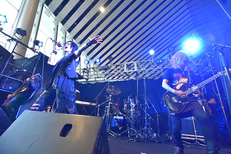 defspiral（撮影：nonfix creative [大武紘明、小谷信介、齋藤正、宮崎慎之輔]）