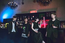 カラスは真っ白