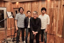 左から冨田恵一、クミコ、松本隆、秦基博。