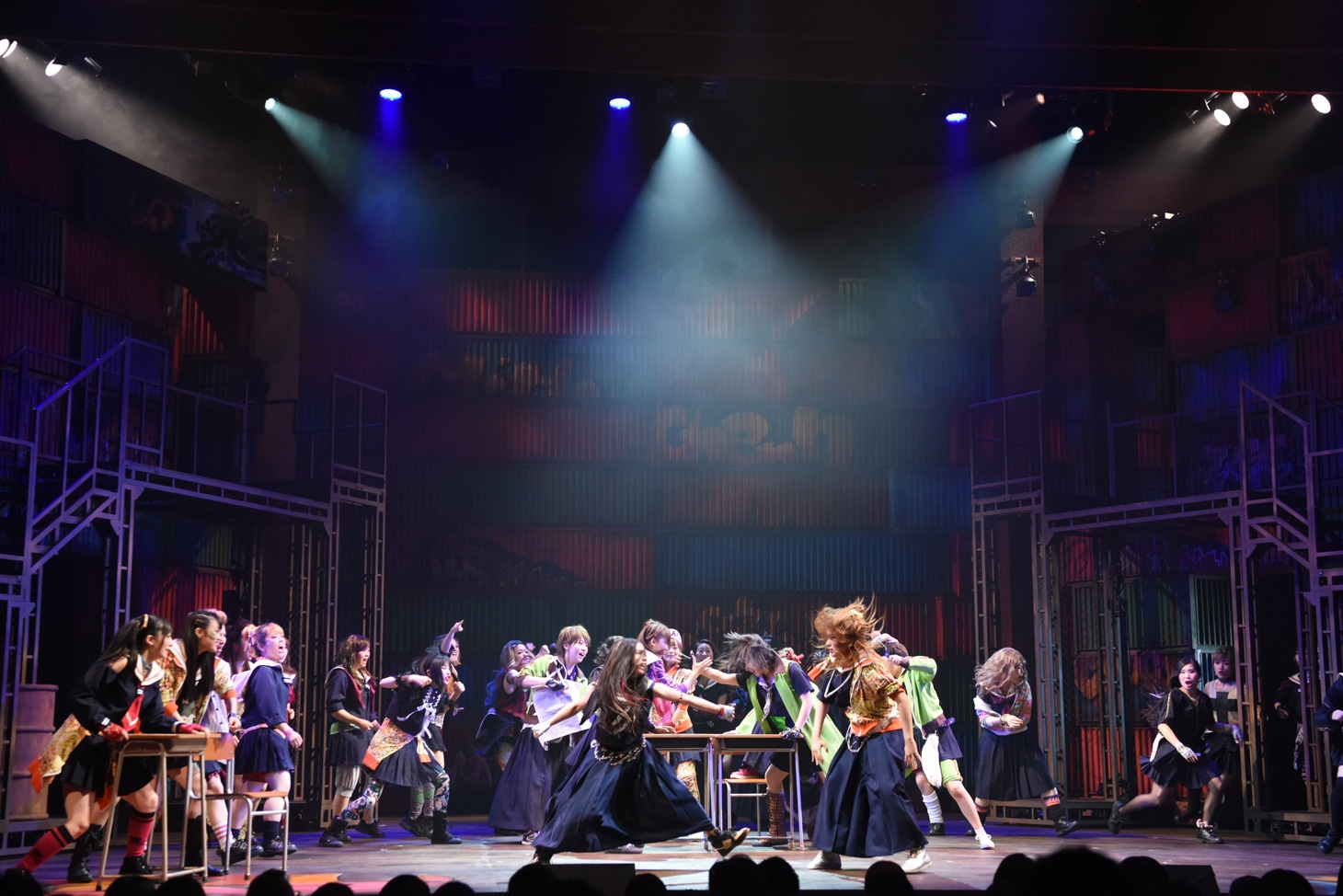 「『マジすか学園』～Lost In The SurperMarket～」 より。(c)AKS