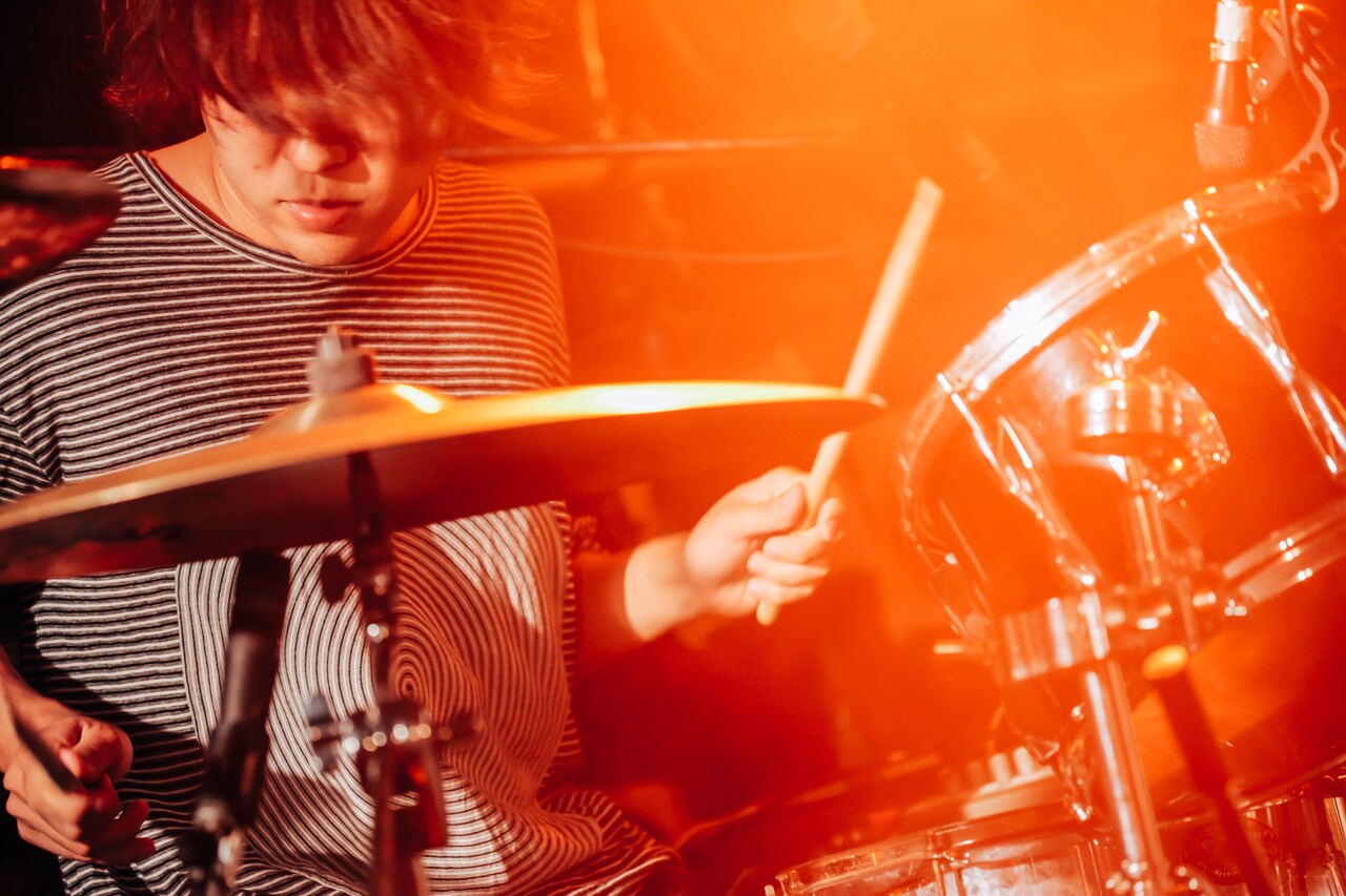 久野洋平（Dr / cinema staff） - SHE'S東名阪ツアー、cinema staff