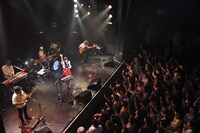 南波志帆「THE NANBA SHOW 『meets sparkjoy』 tour 2016☆」最終公演の様子。