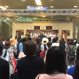 UNIONE、デビュー日に思い出の地で熱唱「本当にうれしいです」