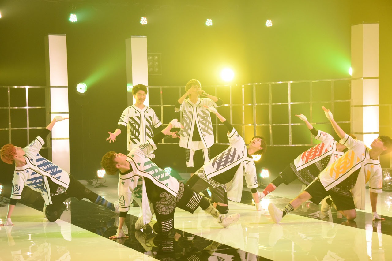 「超特急の撮れ高足りてますか？ #9」ライブパート収録の様子。