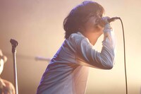 石崎ひゅーい（撮影：上飯坂一）