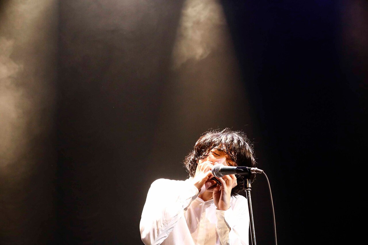 石崎ひゅーい（撮影：上飯坂一）