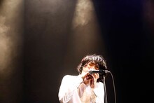 石崎ひゅーい（撮影：上飯坂一）