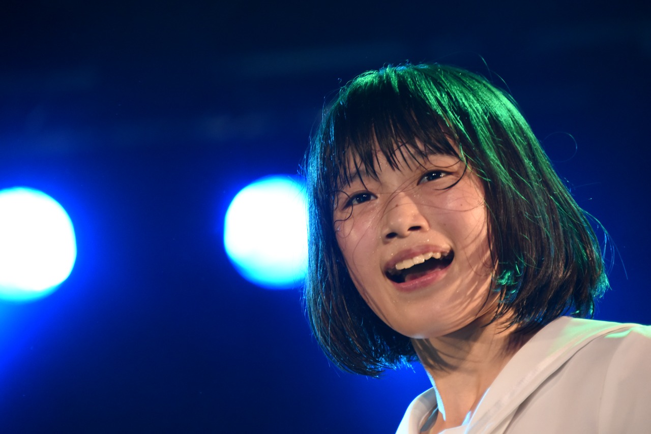 石野理子