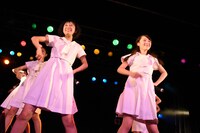 アイドルネッサンス 1stツアー「君の街まで訪ねるネッサンス!!」東京・新宿BLAZE公演の様子。