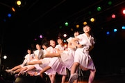 アイドルネッサンス 1stツアー「君の街まで訪ねるネッサンス!!」東京・新宿BLAZE公演の様子。