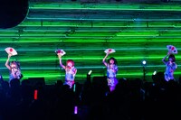 「WE ARE A ROCK FESTIVAL TOUR」7月31日の大阪・ユニバース公演の様子。（Photo by shinz）