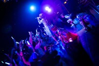 「WE ARE A ROCK FESTIVAL TOUR」7月31日の大阪・ユニバース公演の様子。（Photo by shinz）